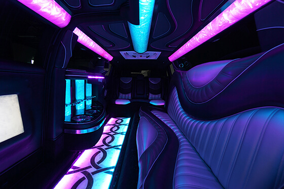 limo with bar